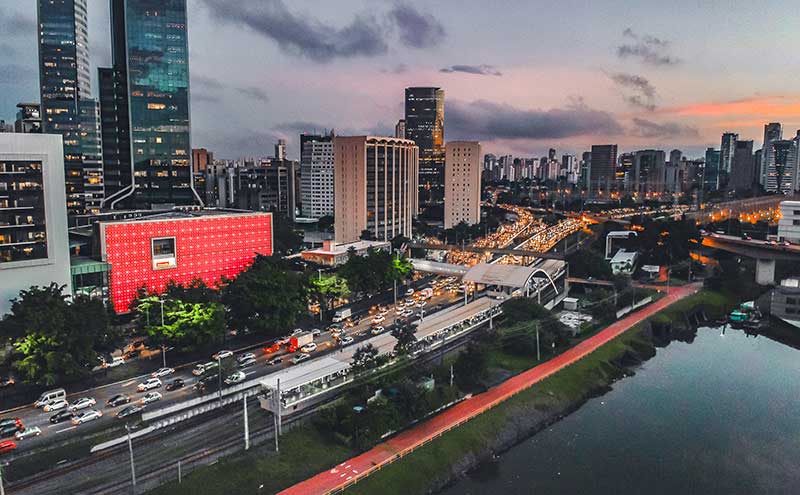 skycrapers and buildings with busy roads in urban cities  skycrapers and buildings with busy roads in urban cities